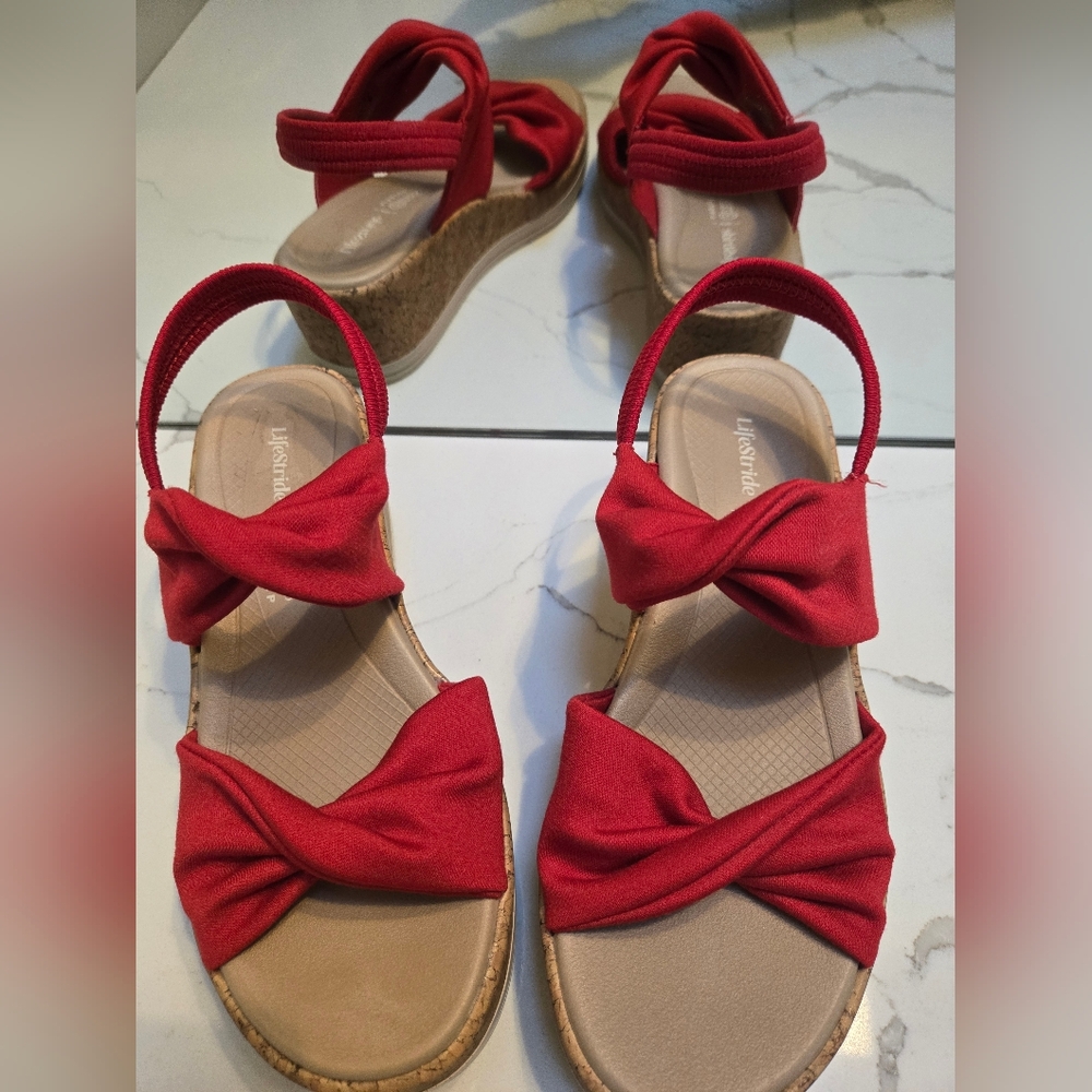 Life Stride Red Knot-Detail Espadrille Wedge Sandals - Picture 2 of 7